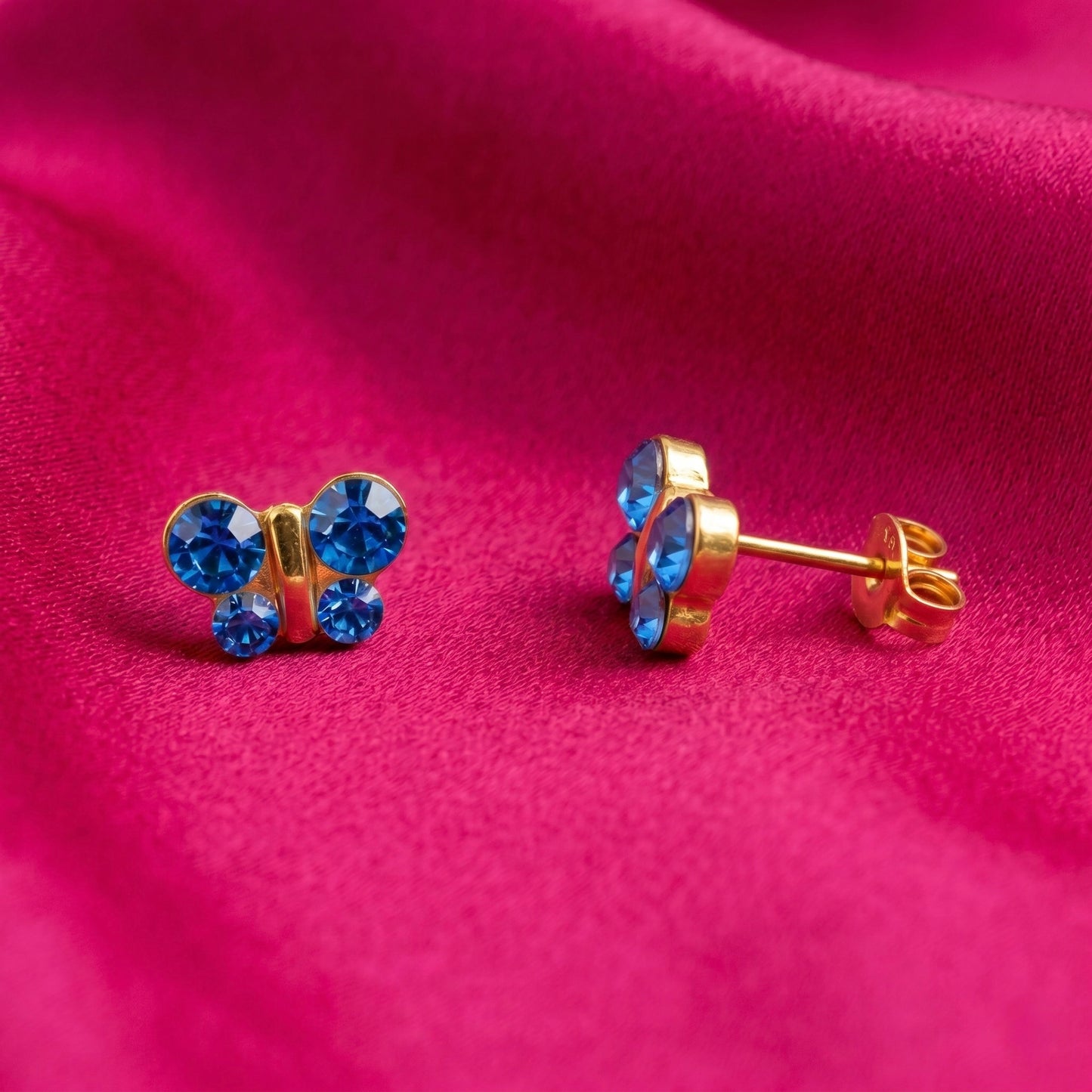Aros Studex Sensitive Kids -  Mariposa Azul Claro 8mm - Bañado en Oro