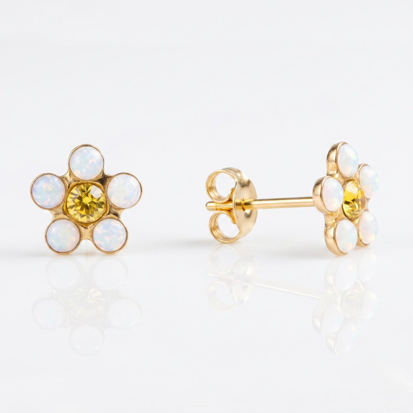 Flor Blanco y Amarillo 5mm - Bañado en Oro